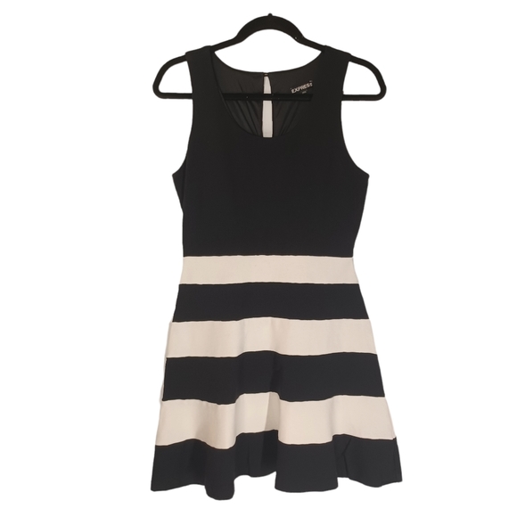 EXPRESS Black White Stripe Print Sleeveless A Line Fit & Flare Dress Small - Picture 9 of 9